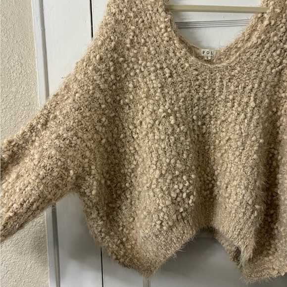 POL Soft Fuzzy White/Ivory Slouchy Oversized Sweater - Picture 10 of 16